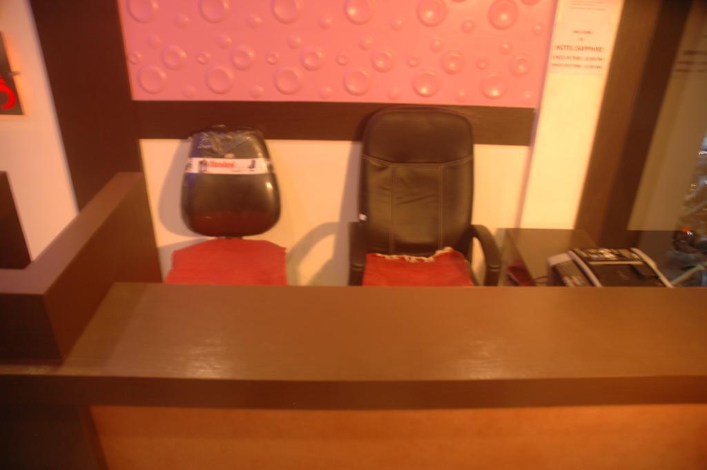 蓝宝石酒店 朱纳格特 外观 照片
